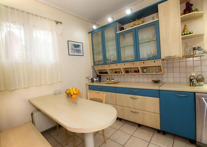 Дом отдыха Villa Aloelia - 3Bd,Garden & Bbq Near Corfu Town *
