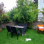 Villa Aloelia - 3Bd,Garden & Bbq Near Corfu Town Vakantiehuis